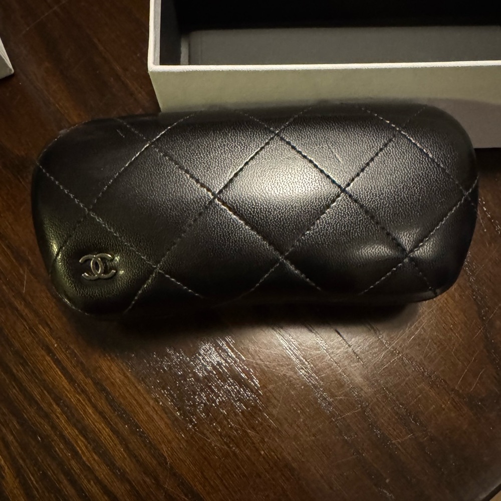 CHANEL Black Sunglasses - Picture 10 of 16